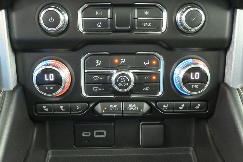 2022 GMC Yukon SLT - Photo 22