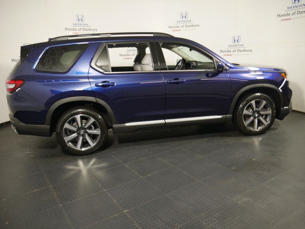 2025 Honda Pilot Touring 3