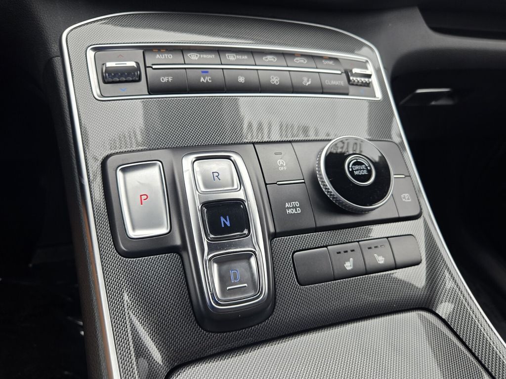 2022 Hyundai Santa Fe - $22,599