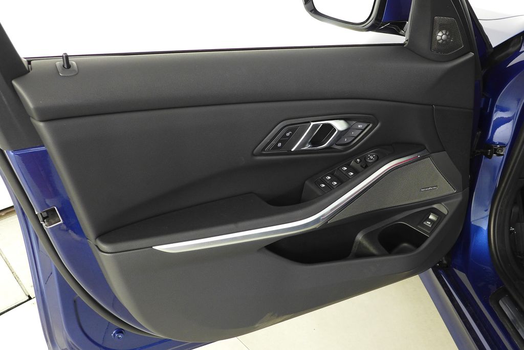 2024 BMW 3 Series 330i xDrive 11