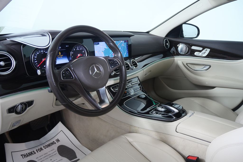 Thumbnail: 2017 Mercedes-Benz E-Class - 12