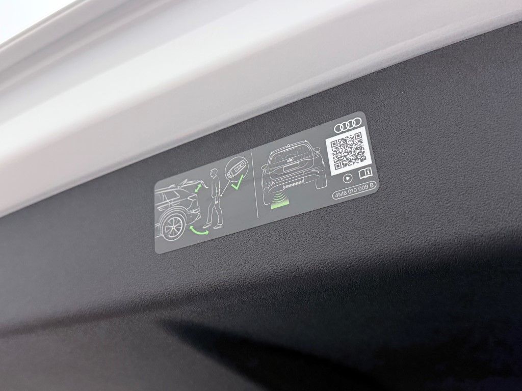 Thumbnail: 2025 Audi Q5 - 25