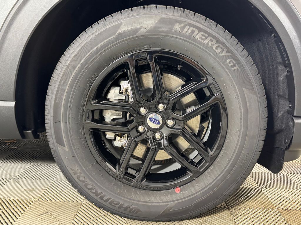 New 2026 Gray Ford Active image 17