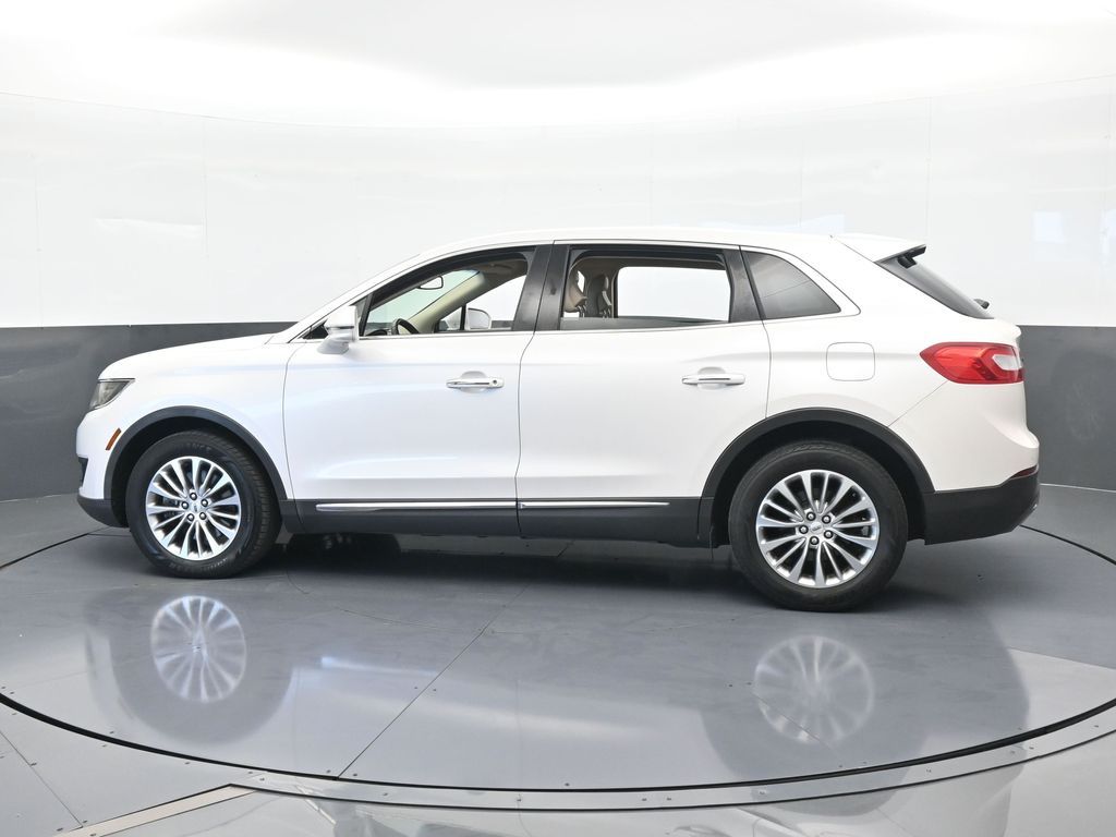 Used 2017 Lincoln MKX Select with VIN 2LMPJ6KP1HBL35643 for sale in Miami, FL