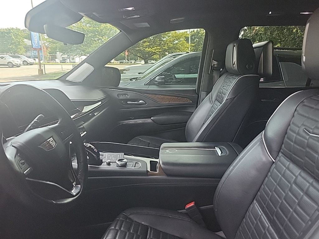 Used 2023 Black Cadillac Sport Platinum image 22