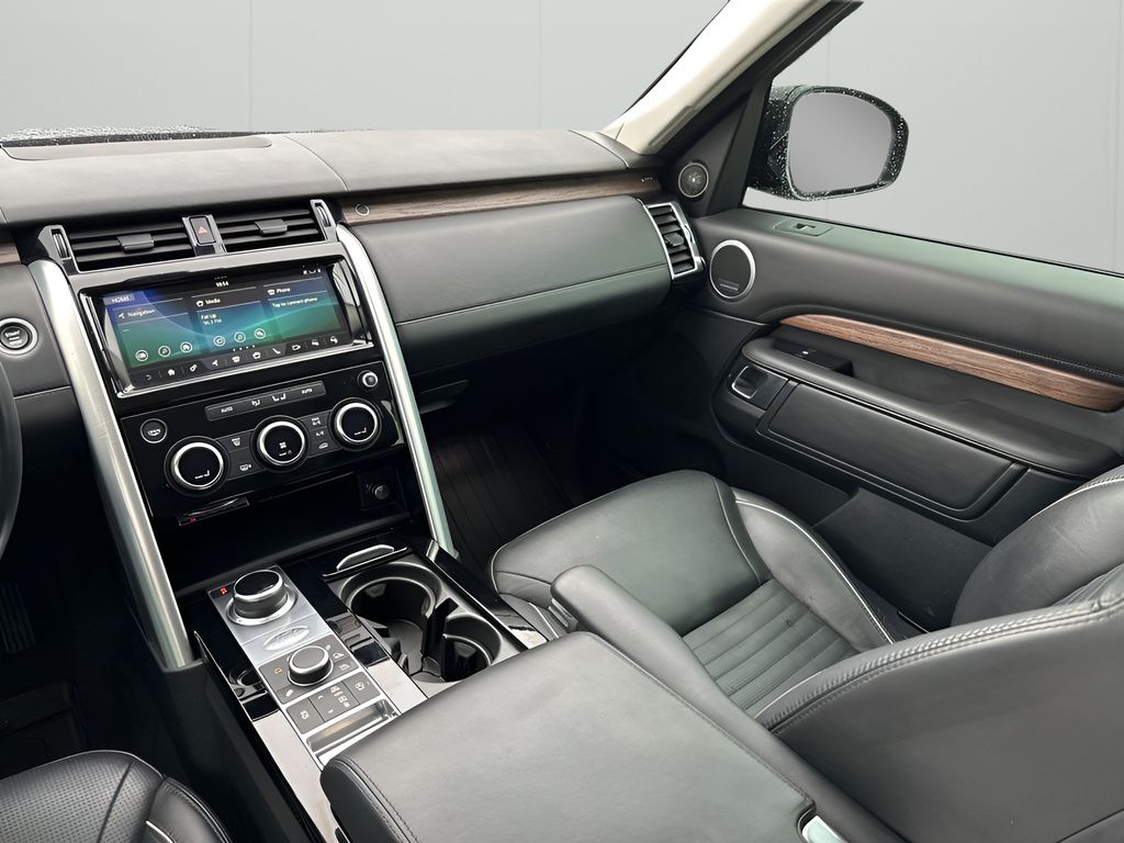 Used Car 2020 Land Rover Discovery  Hse Luxury For Sale Under $30,000 In Austin, Texas