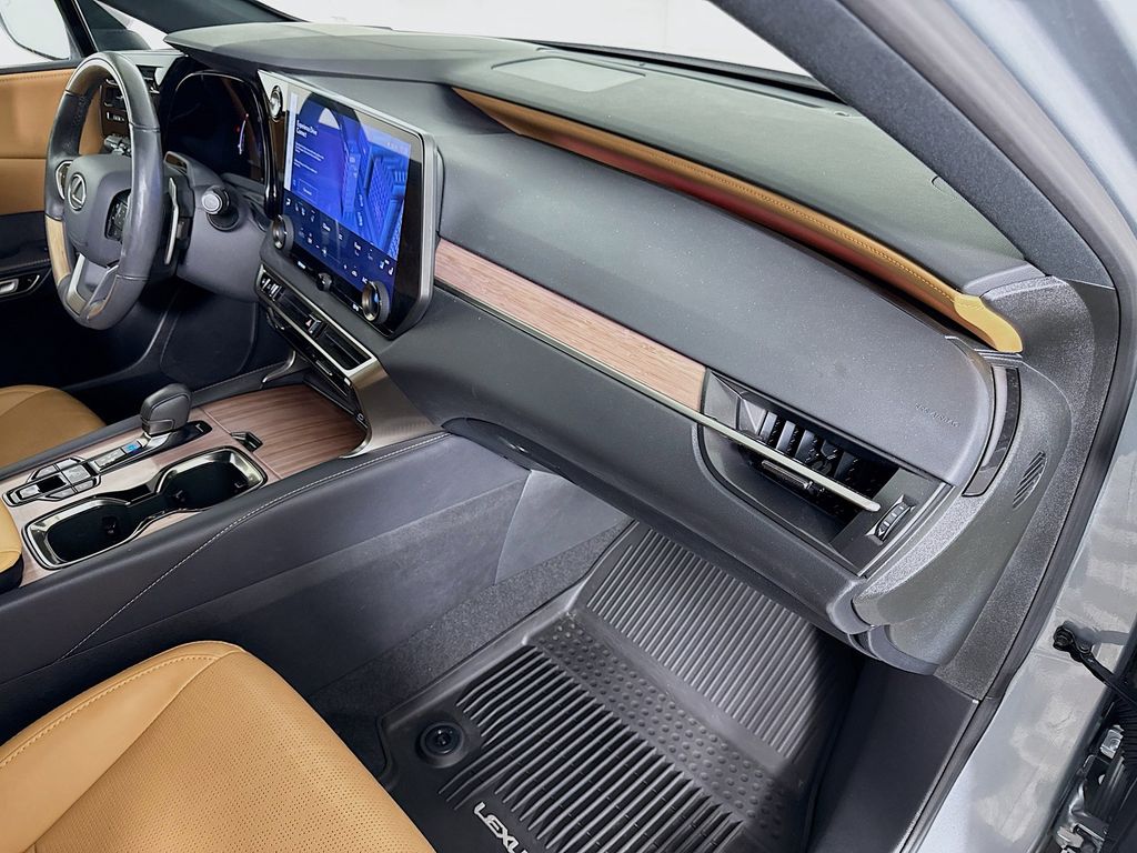 Thumbnail: 2023 Lexus RX - 31