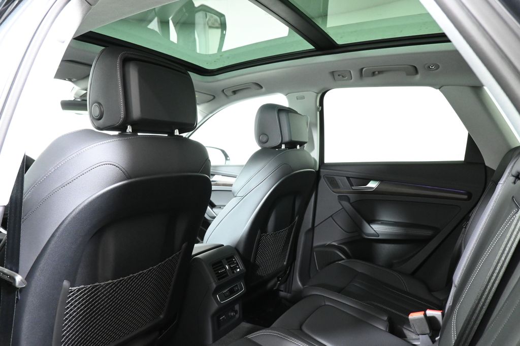 2025 Audi Q5  26