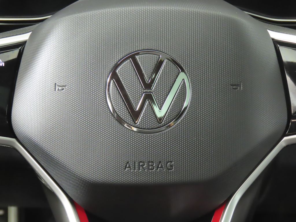 Thumbnail: 2023 Volkswagen Jetta - 16