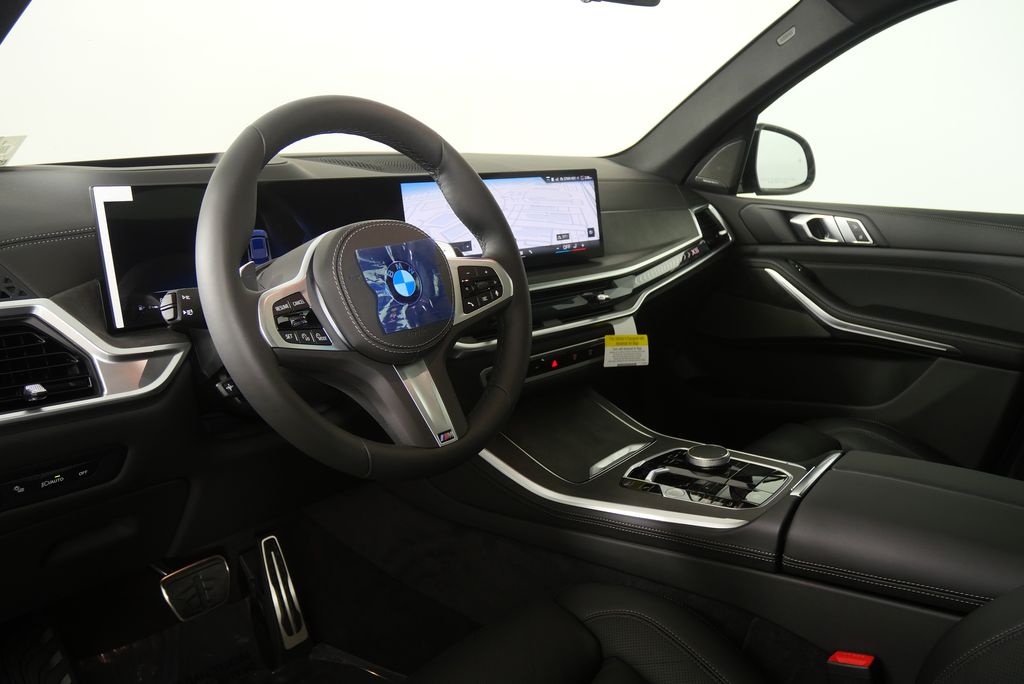 Thumbnail: 2026 BMW X5 - 13