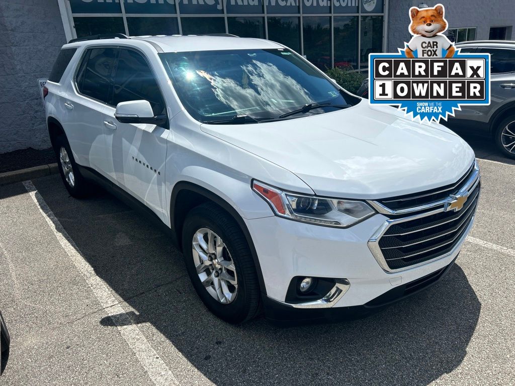 Summit White 2019 Chevrolet Traverse SUV / Crossover Four-Wheel Drive 9-Speed Automatic