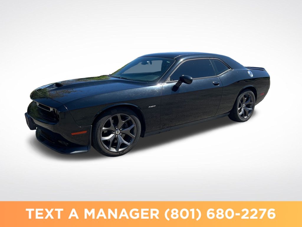 Pitch Black Clearcoat 2019 Dodge Challenger Coupe Rear-Wheel Drive 8-Speed Automatic