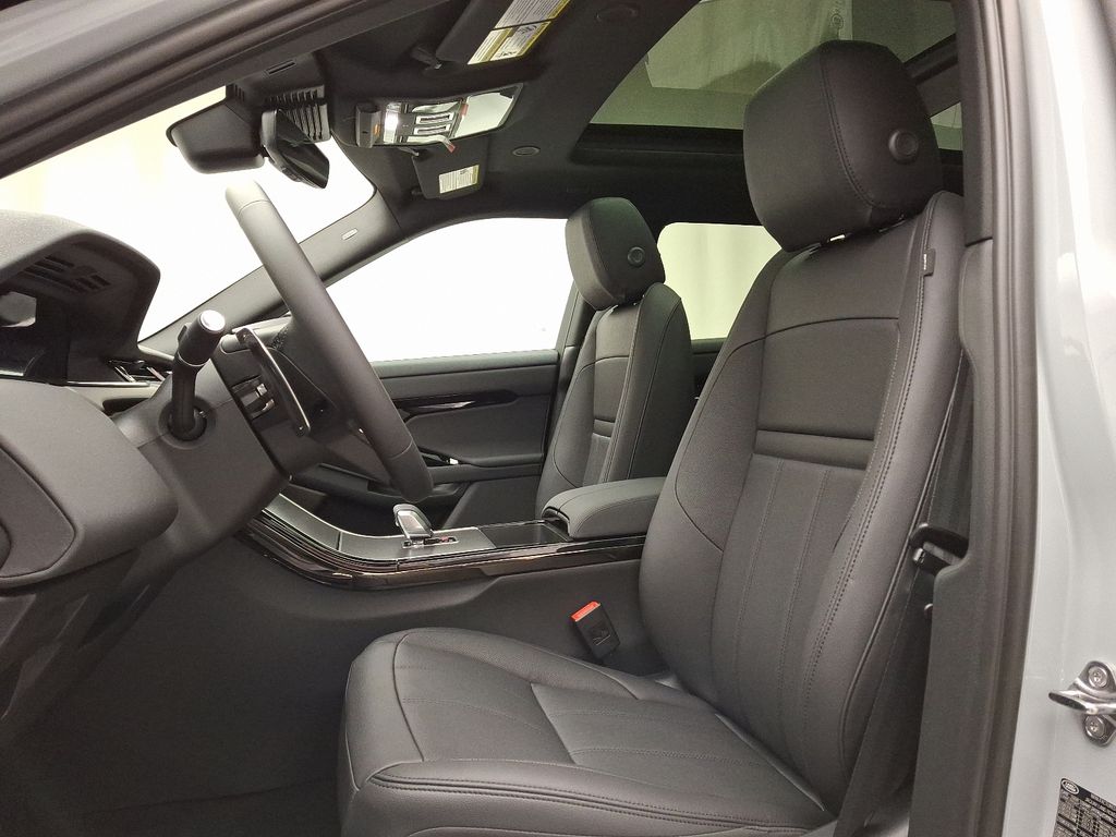 2026 Land Rover Range Rover Evoque S 8