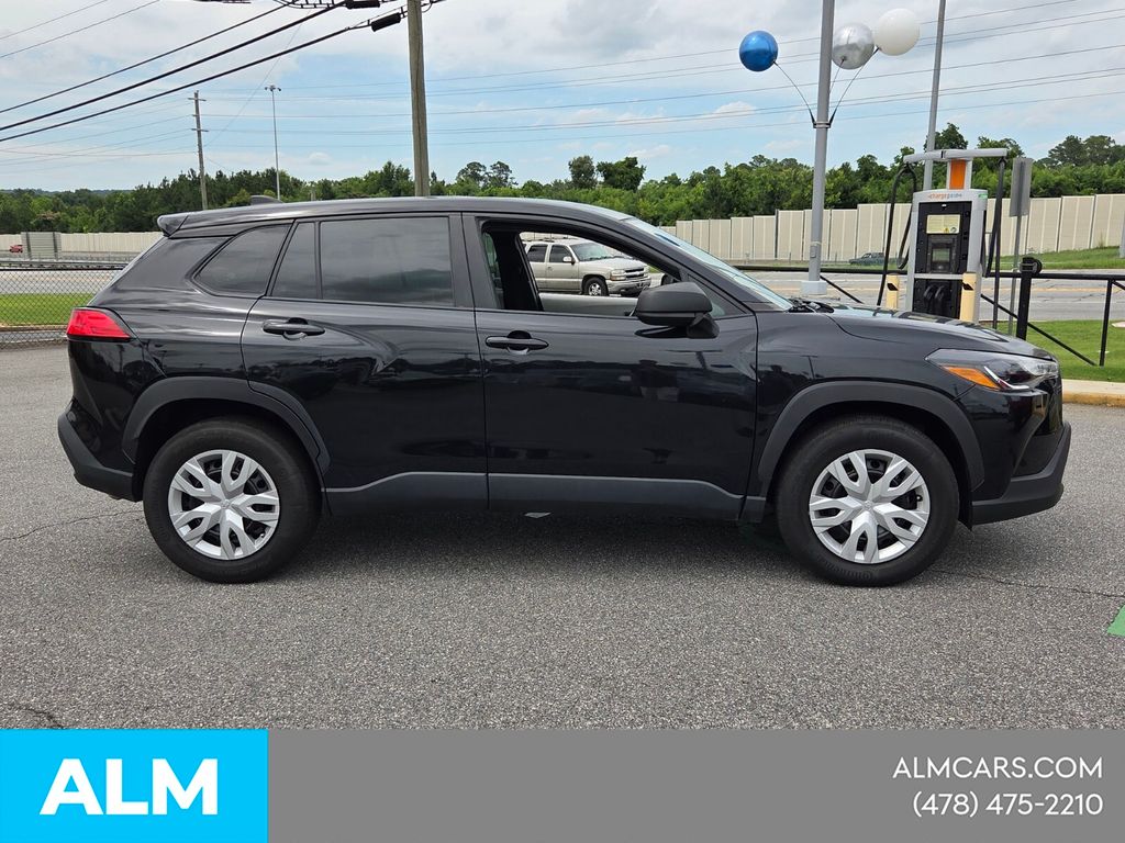 Used 2024 Black Toyota L image 13
