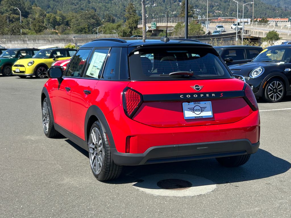 Thumbnail: 2025 MINI Cooper Hardtop - 3