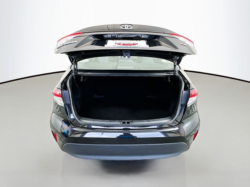 2023 Toyota Corolla LE 24