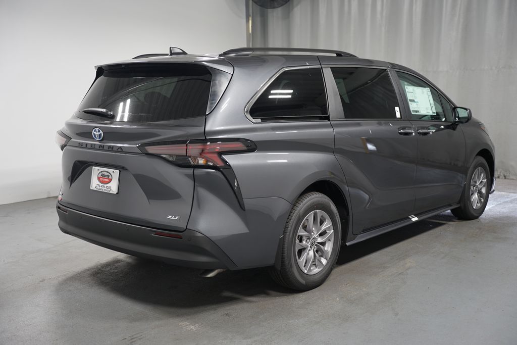 Thumbnail: 2025 Toyota Sienna - 8