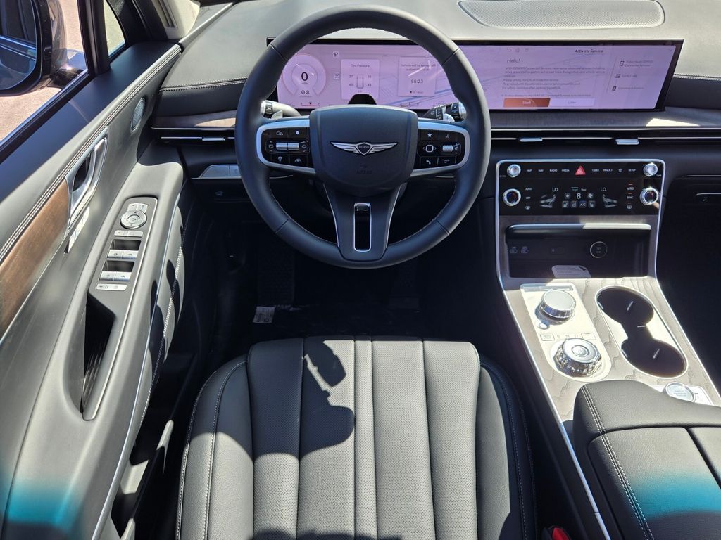 2027 Genesis GV80