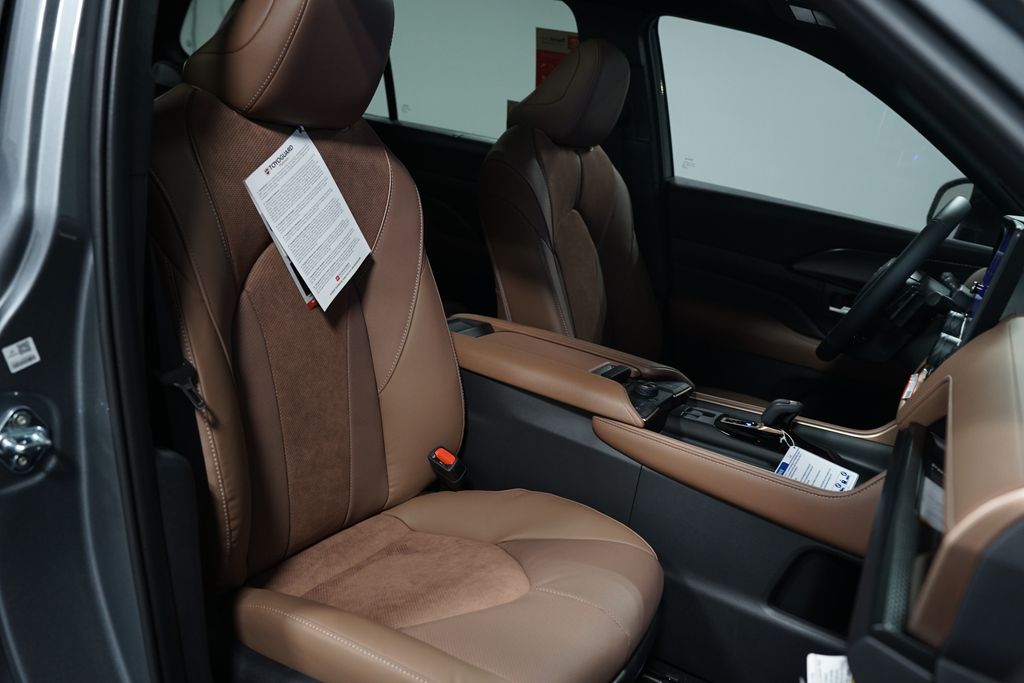 Thumbnail: 2026 Toyota Grand Highlander - 30