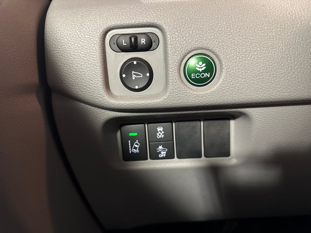 used 2018 Honda Pilot car, priced at $21,783