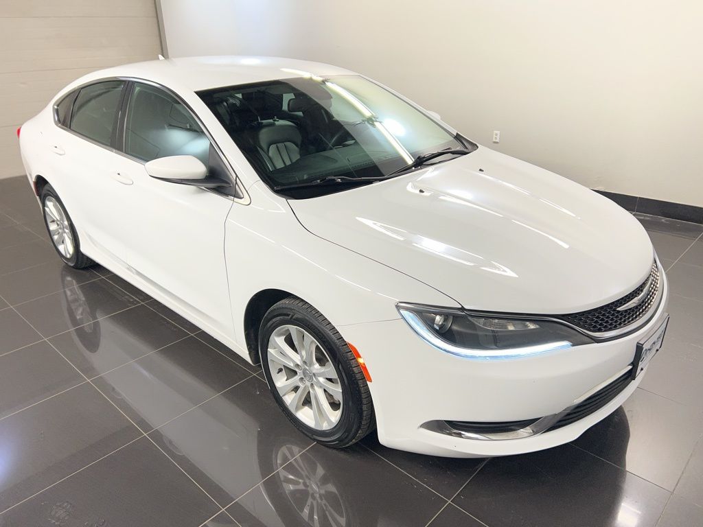 2017 Chrysler 200 Limited