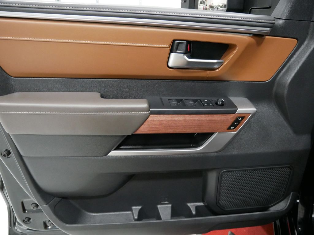 2025 Toyota Tundra 1794 Edition - Photo 14