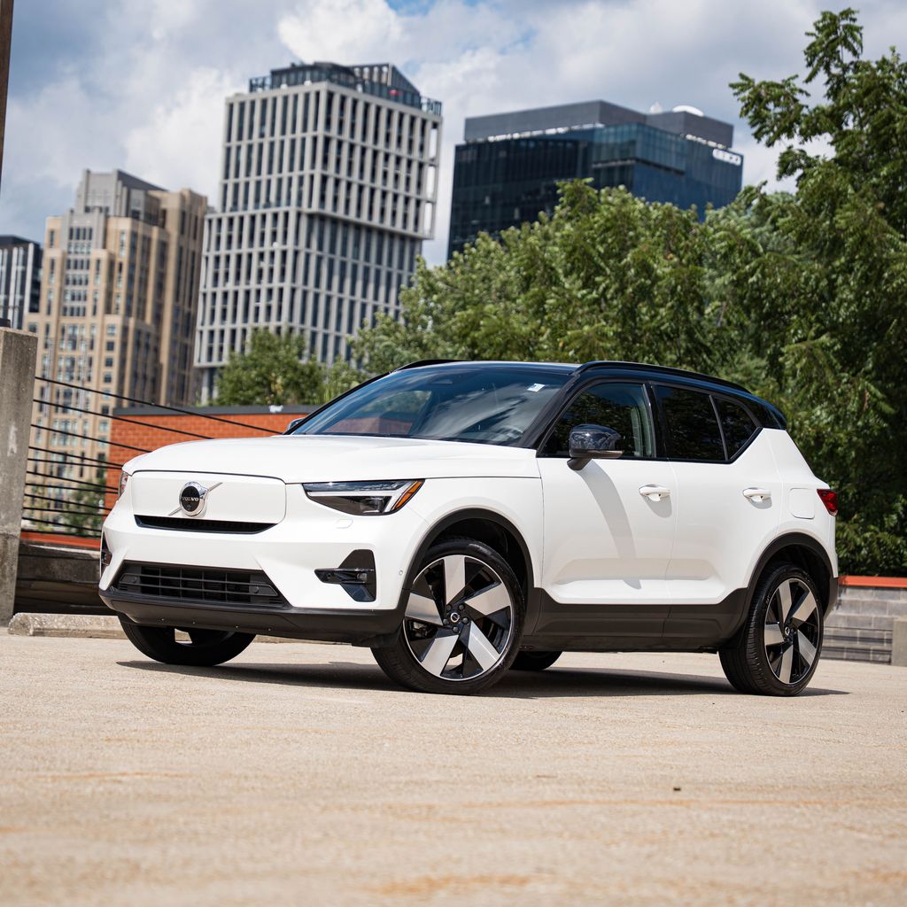 2023 Volvo XC40 Recharge Twin Ultimate eAWD