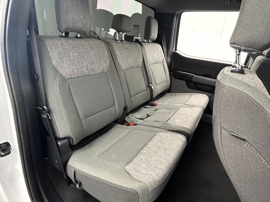Used 2024 Oxford White Ford XLT image 16