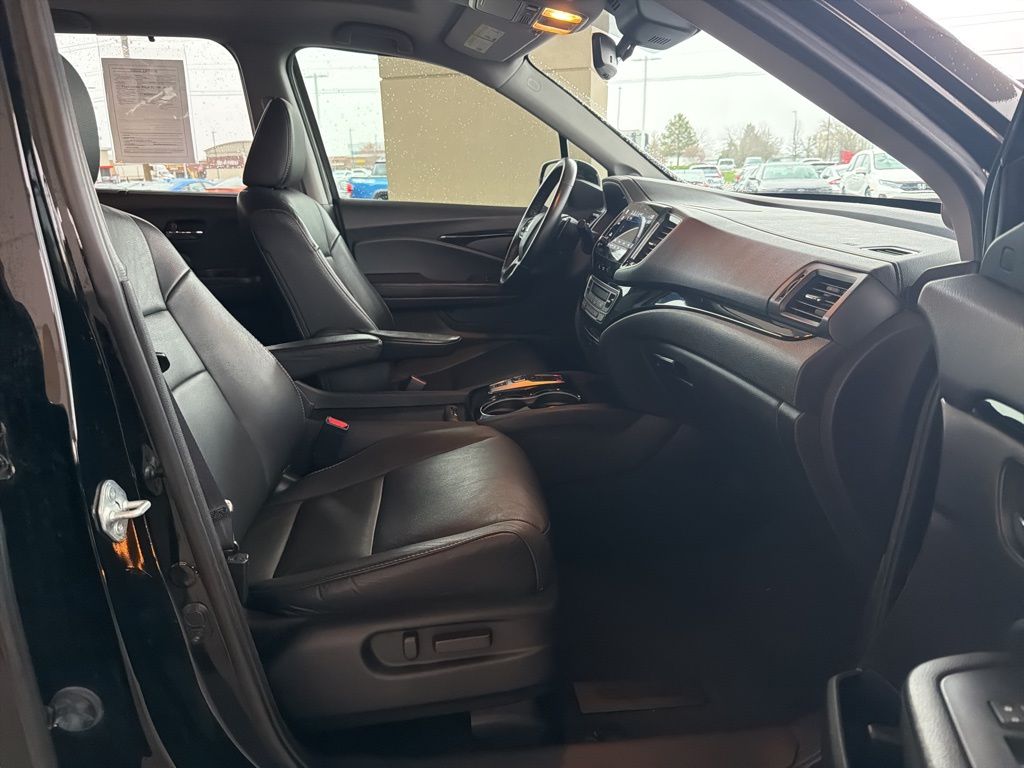 Thumbnail: 2021 Honda Pilot - 26