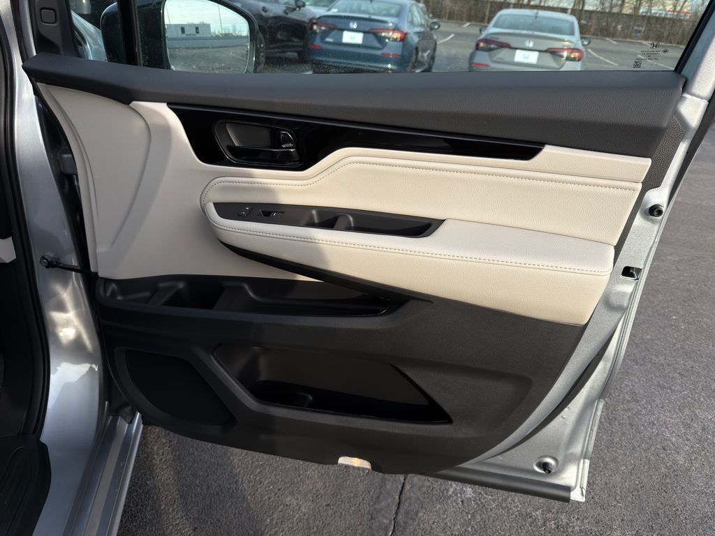 Thumbnail: 2026 Honda Odyssey - 28