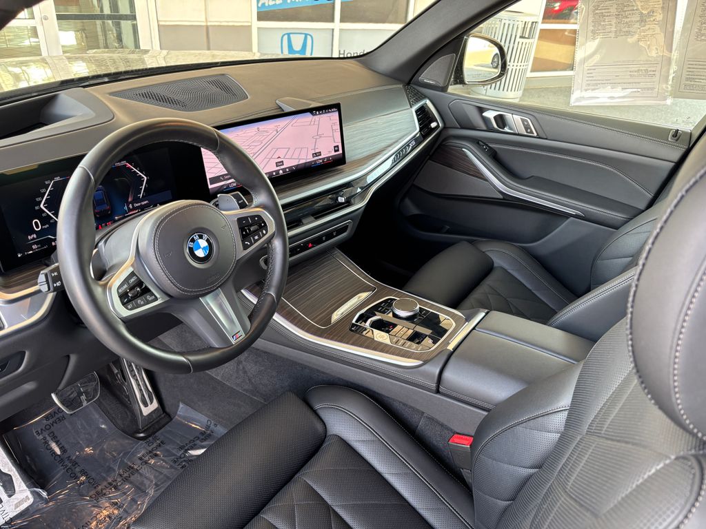 Thumbnail: 2024 BMW X5 - 9
