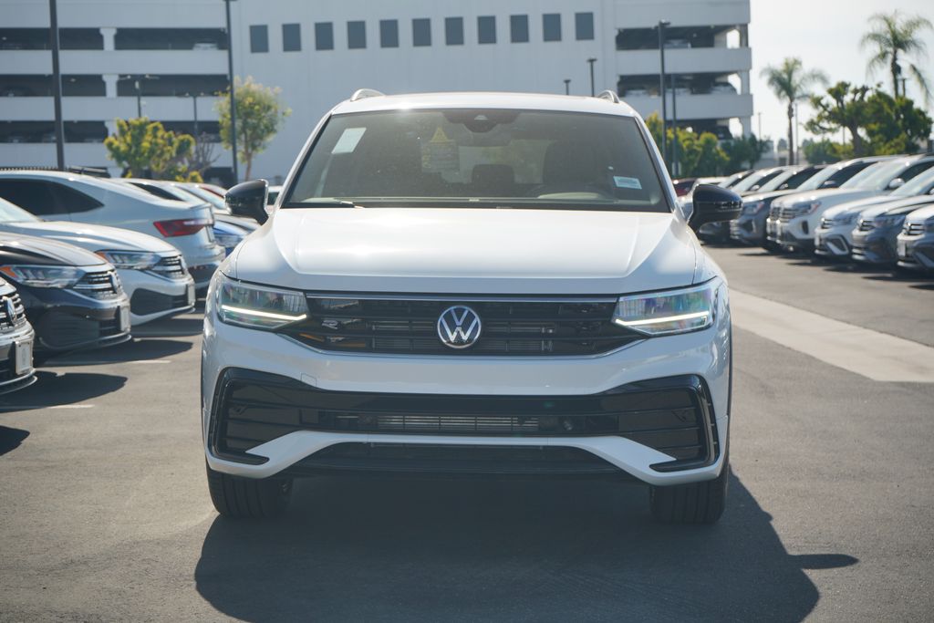 2024 Volkswagen Tiguan 2.0T SE R-Line Black 5