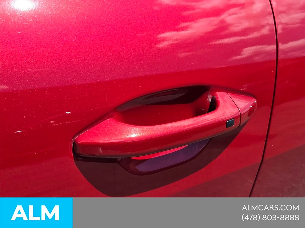 Used 2025 Red Kia LXS image 28