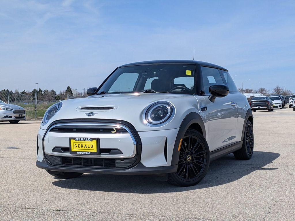 White Silver 2023 MINI Cooper SE 2-Door Hatchback FWD Hatchback Front-Wheel Drive 1-Speed Automatic