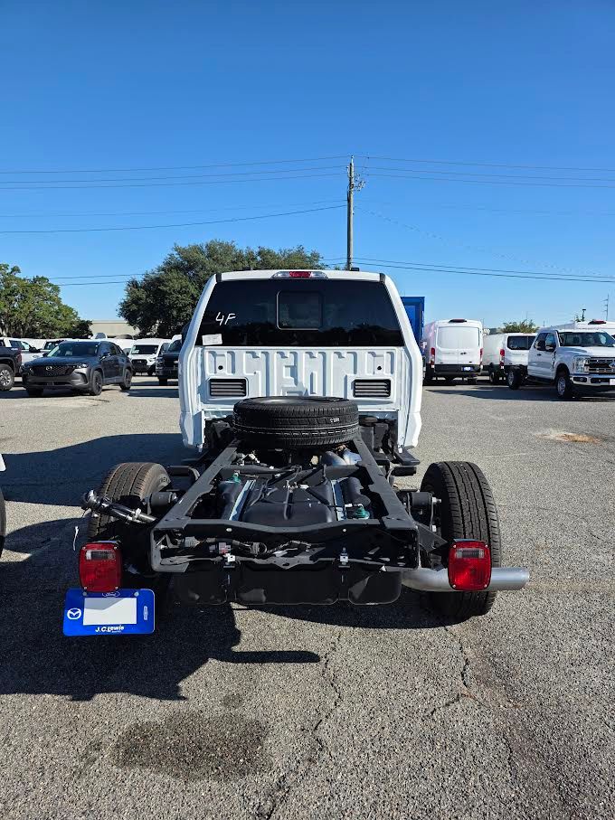 2025 Ford F-350 Chassis XL
