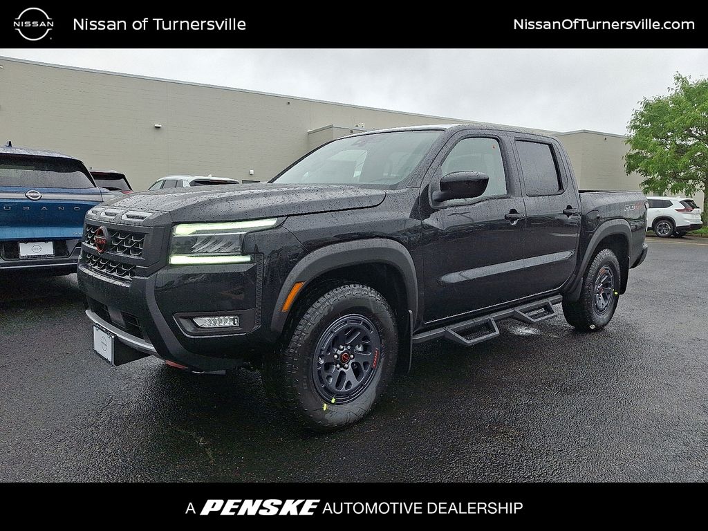 2025 Nissan Frontier PRO-4X Hero Image
