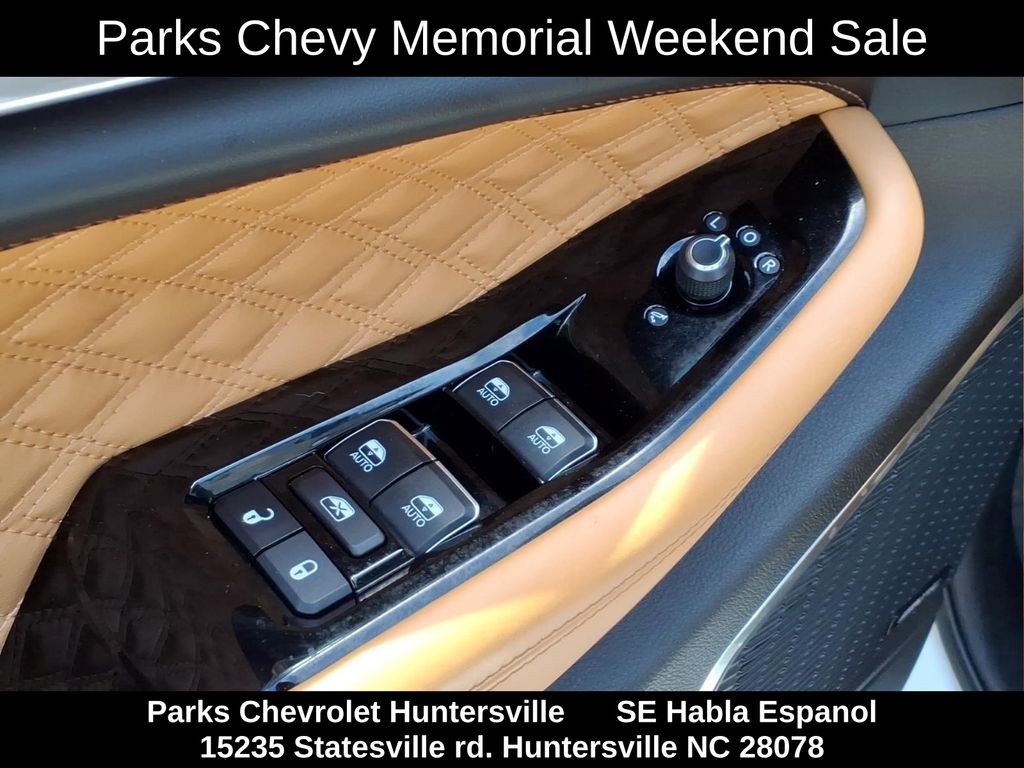 JeepGrand Cherokee L22