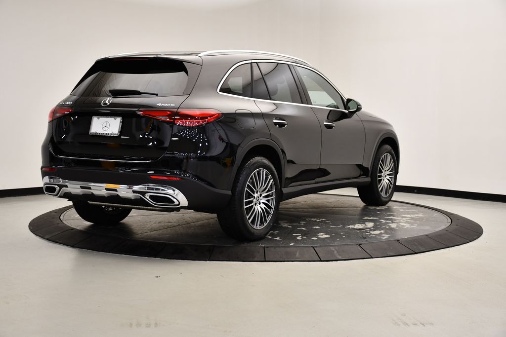2025 Mercedes-Benz GLC 300 5