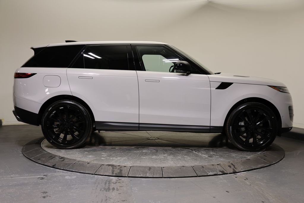 Thumbnail: 2026 Land Rover Range Rover Sport - 6