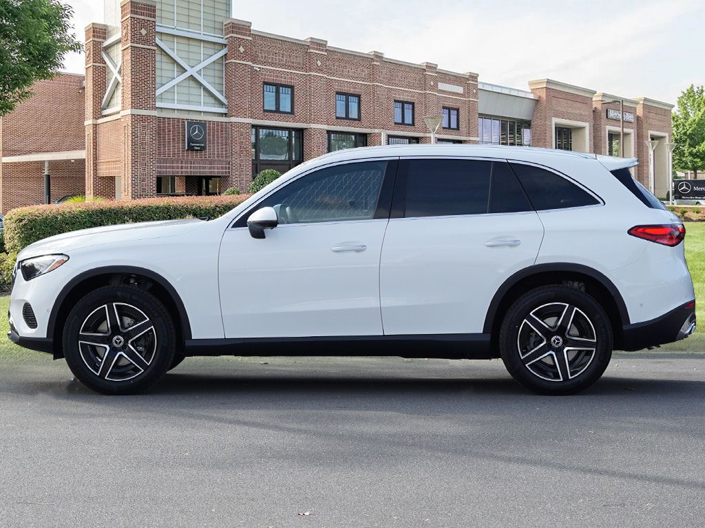 Thumbnail: 2026 Mercedes-Benz GLC - 8