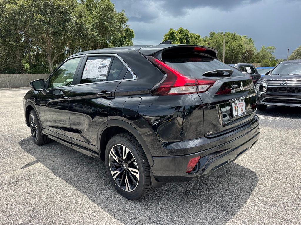 2025 Mitsubishi Eclipse Cross SEL photo 4