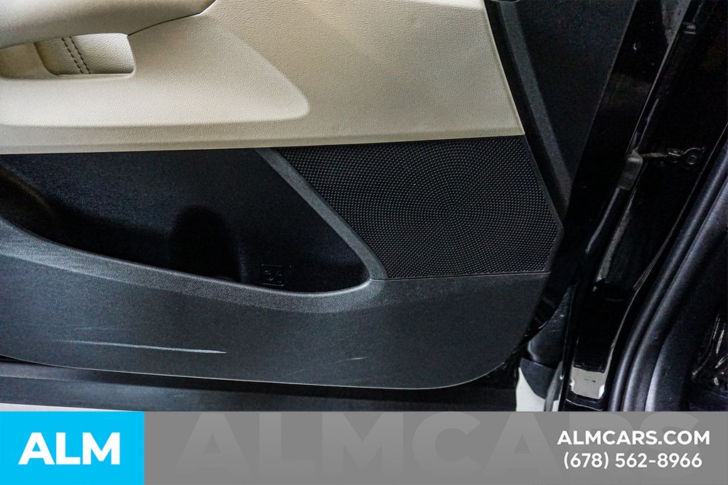 Used 2022 Black Kia SX image 54