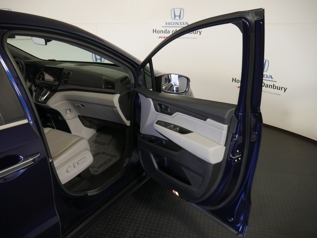 Thumbnail: 2023 Honda Odyssey - 7