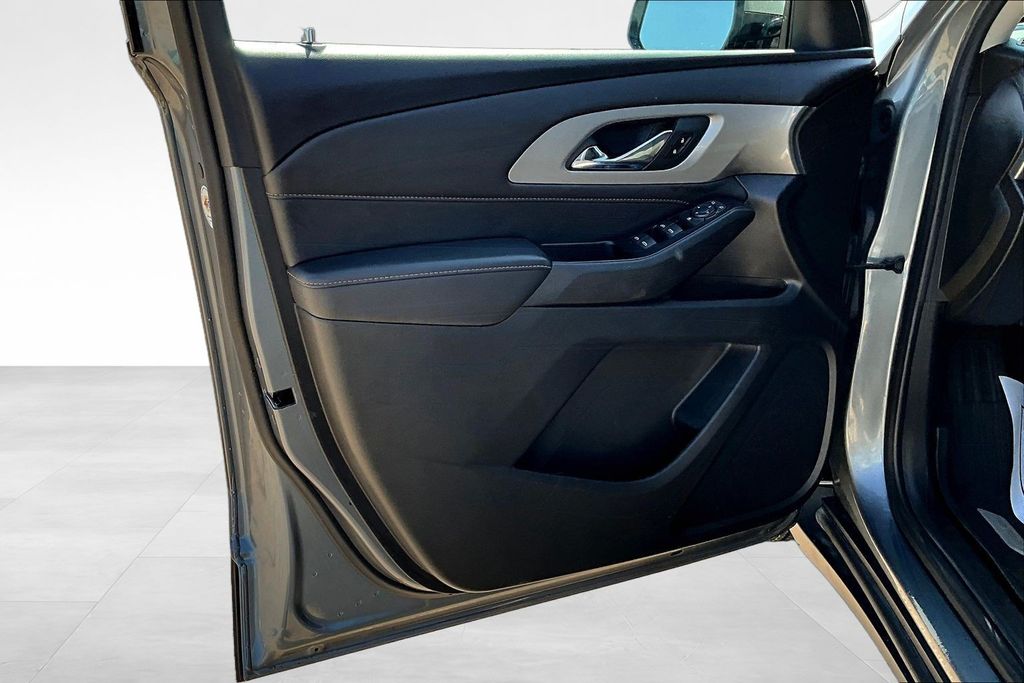 Used 2020 Chevrolet Traverse SUV