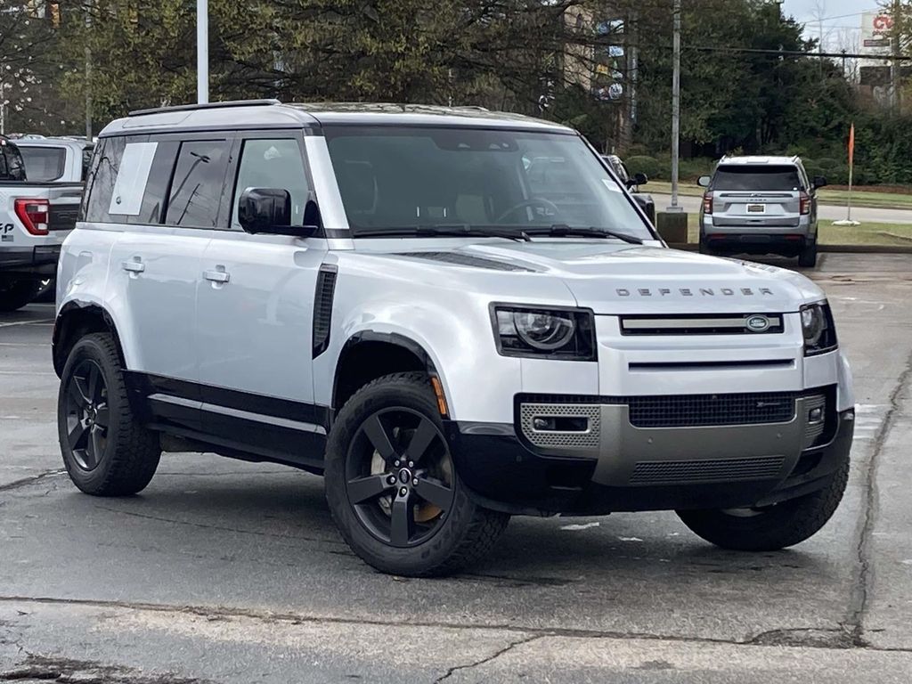 2022 Land Rover Defender 110 X-Dynamic SE AWD