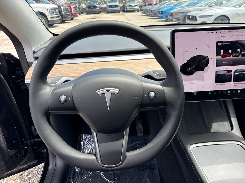 Used 2023  Tesla Standard Range image 14