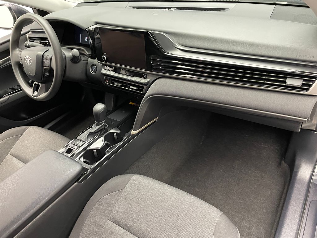 2025 Toyota Camry LE 15