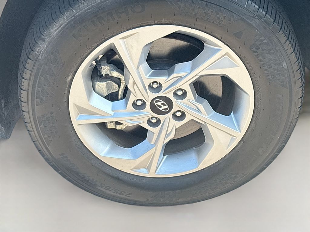 Used 2023 Gray Hyundai SEL image 28
