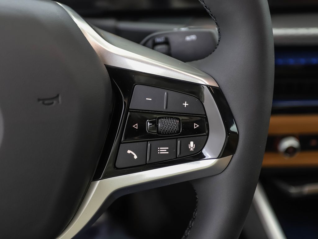 Thumbnail: 2026 BMW i4 - 13