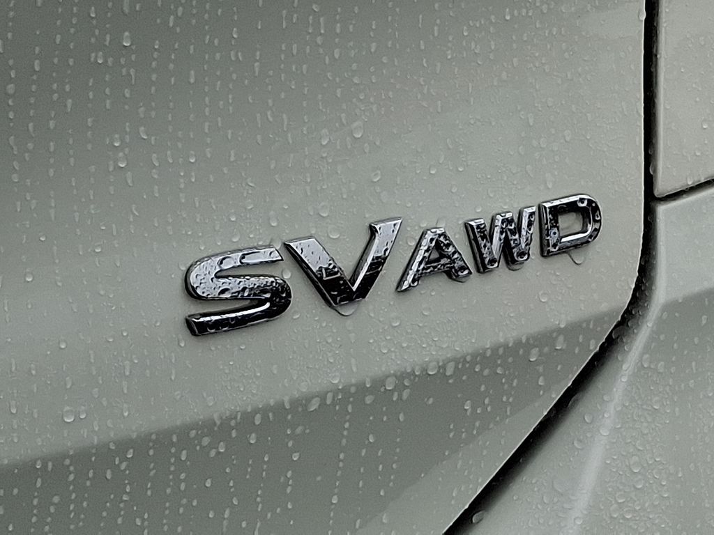 2018 Nissan Rogue SV 32